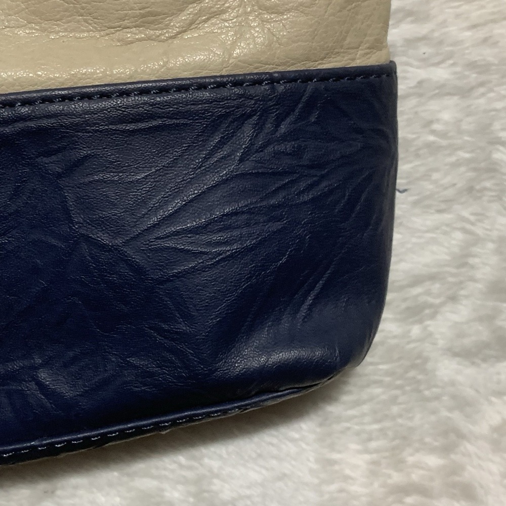 Stone Mountain Women's Crossbody Handbag New - Picture 8 of 12